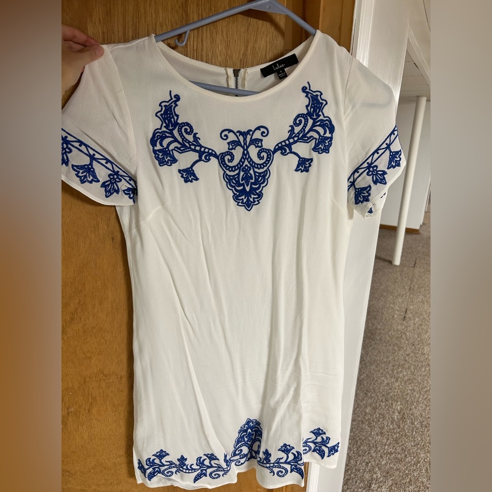 Lulus t shirt dress, silver zipper on the back, never worn